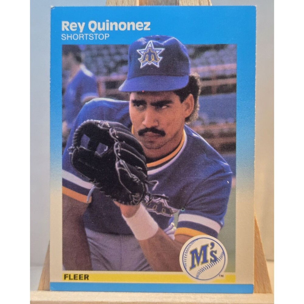 1987 Fleer Rey Quinones #595 Error Name Misspelled Quinonez RC Rookie Mariners